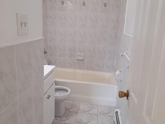 3rd image of 14014 Charles Ln Floor 2