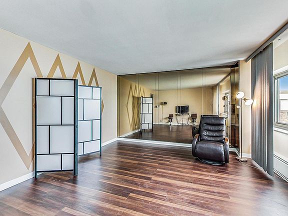 3rd image of 7337 S South Shore Dr APT 1414