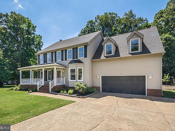 3rd image of 11301 Regal Ct