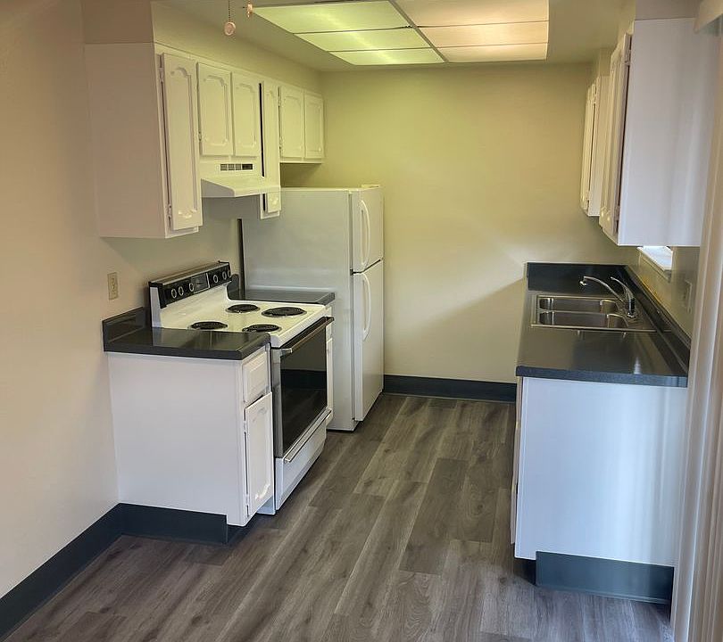 1st image of 3181 Neal Ave #3