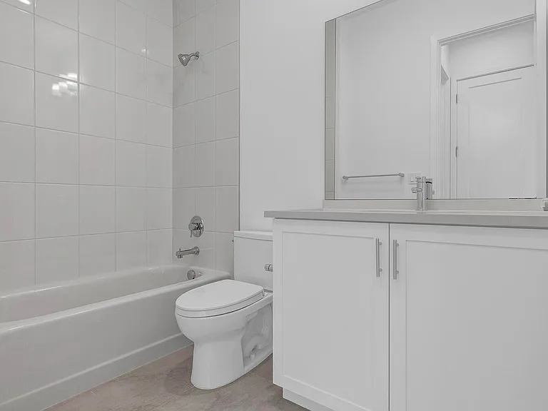 9523 Riverside Park Dr — Photo 8
