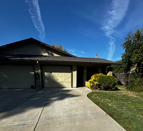 2745 Canyon Creek Dr Photo 1
