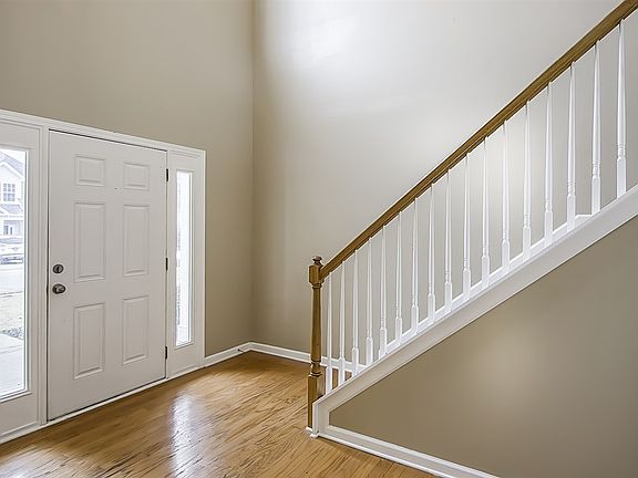 4th image of 337 Archway Ct