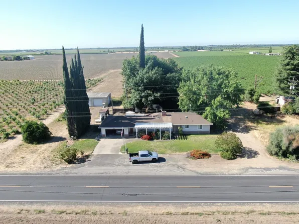 9582 E Harney Ln, Lodi, CA 95240