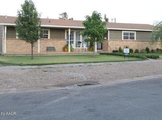 1121 S Eton St, Perryton, TX 79070