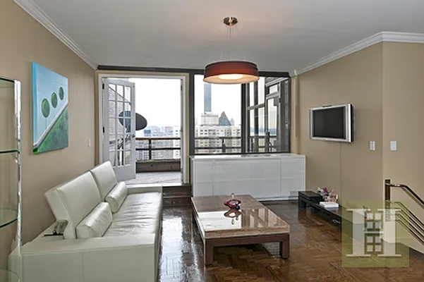 Sold by Halstead Real Estate | media 18