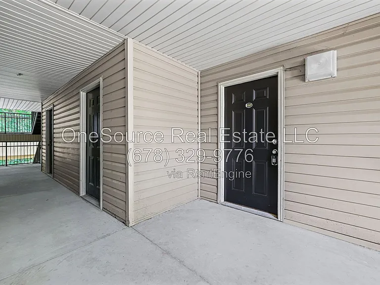 3202 Fairington Club Dr #1 — Photo 2
