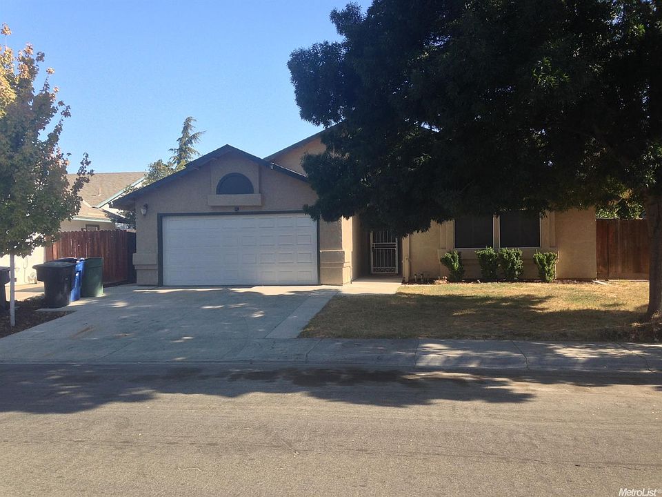 1st image of 144 Paramatta Dr