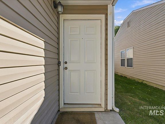 4th image of 6952 S Dewberry Ave