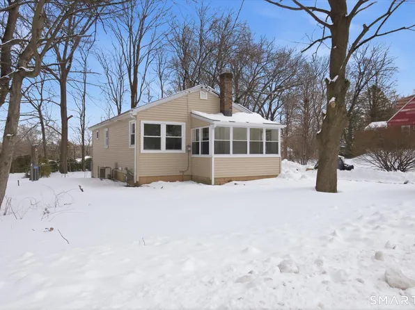 85 Forest Street, Plainville, CT 06062