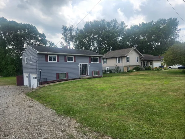1168 Everbright Dr, Uniontown, OH 44685