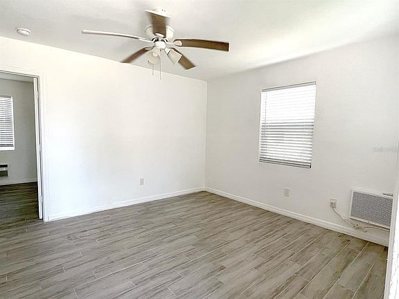 5th image of 24 Lynn Way #24
