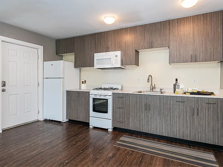 1532 Walnut St #2 — Photo 1