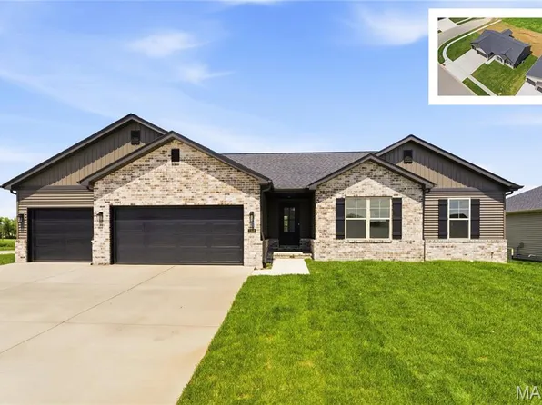 1232 Ole Town Brg, Ofallon, IL 62269