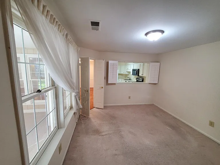 5715 Brewer House Cir #T2 — Photo 11