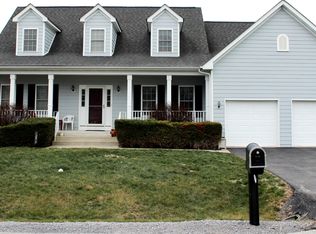105 Pebble Beach Cir, Charles Town, WV 25414