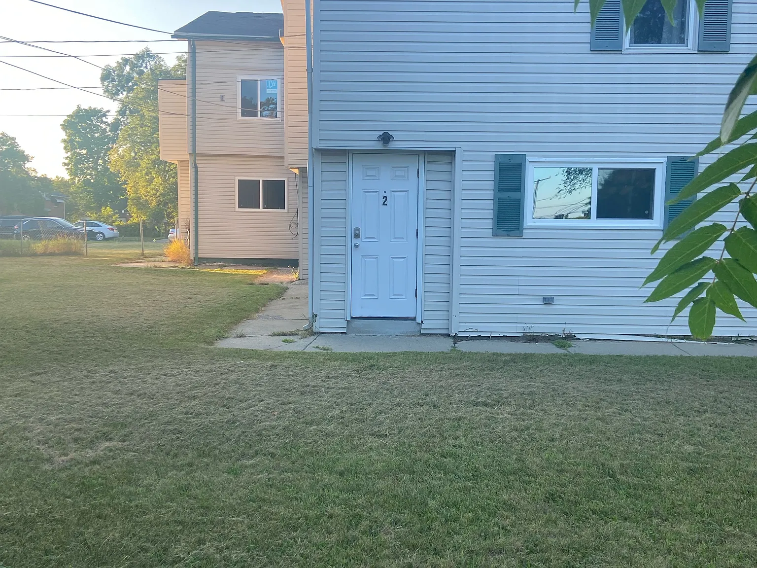 3 bed, 1221 sqft, $1,650 — Photo 3