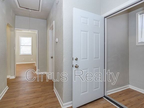 4th image of 2511 Orcutt Ave #B