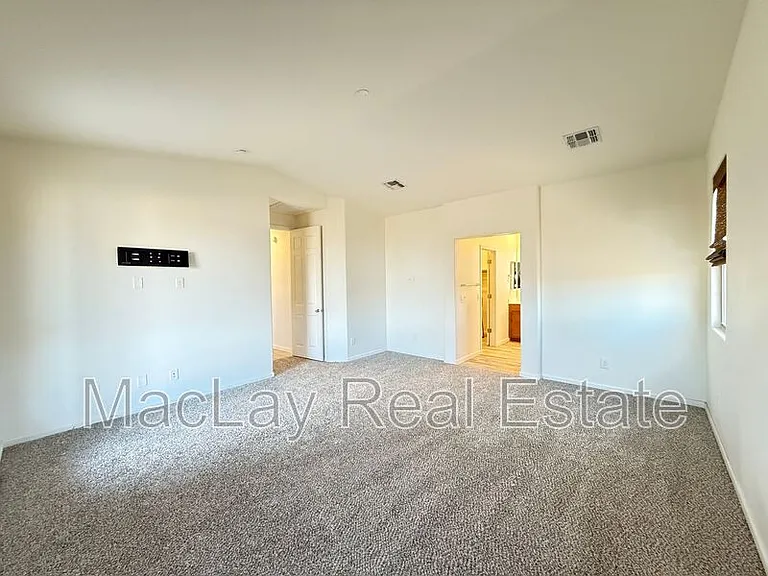 2372 E Dust Devil Dr — Photo 10