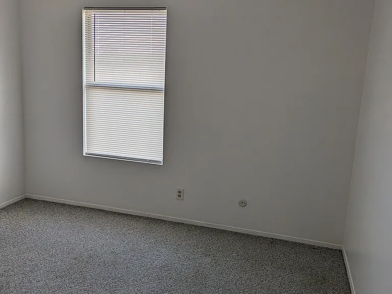 2429 Agua Fria Dr NE — Photo 8