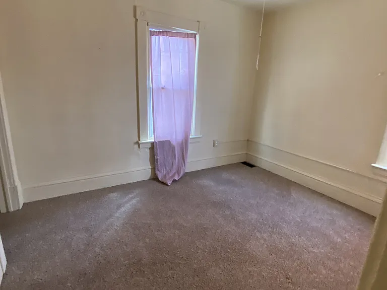 557 Lafayette Ave — Photo 3