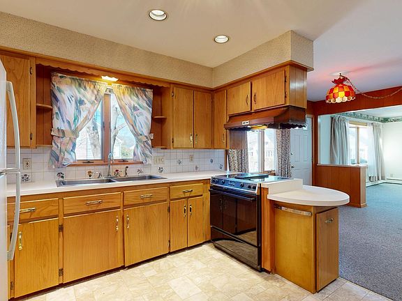 5th image of 17 Shank Street