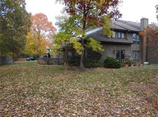 128 Oakmont Ct, Edison, NJ 08820