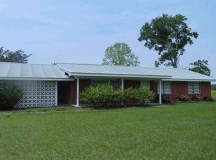 36 S Valley Rd, Poplarville, MS 39470