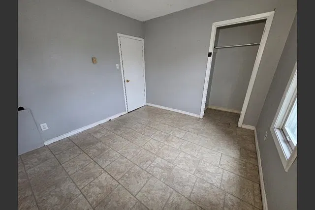 3 bed, $1,400 — Photo 3