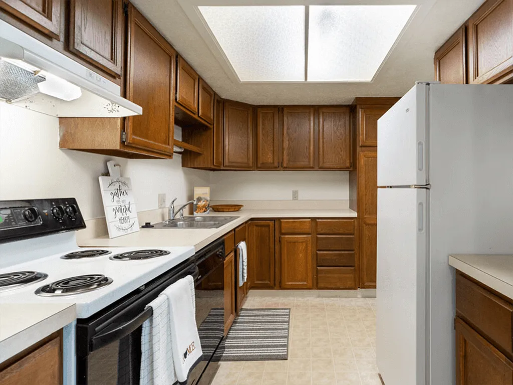 River Pointe Apartments — Photo 4