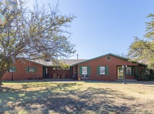 613 W 10th St, Post, TX 79356