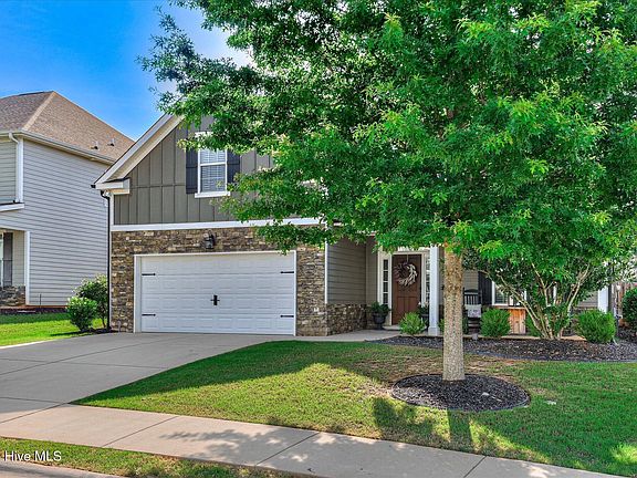 2nd image of 587 Bunchgrass Street
