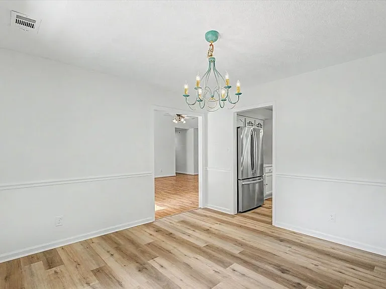 85 S Oak Rd — Photo 7