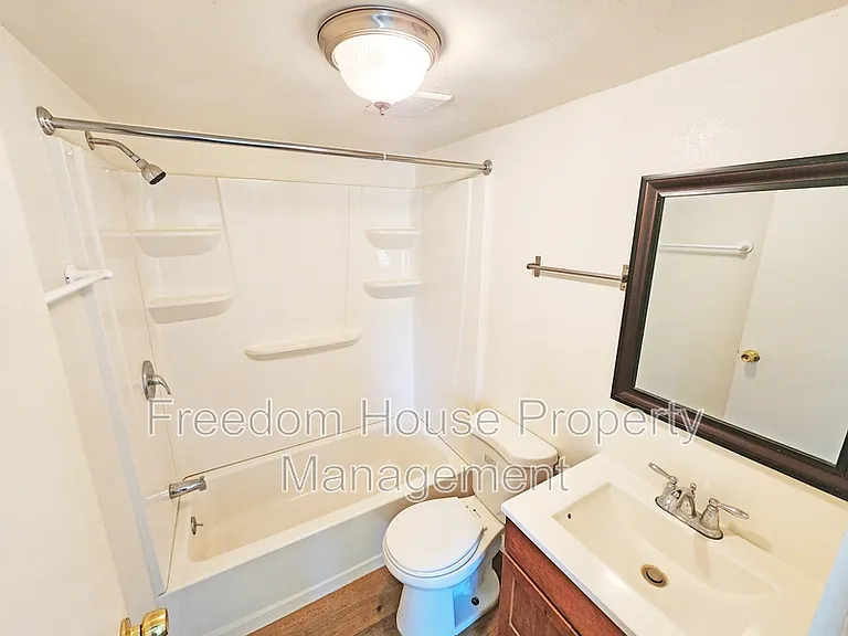 1080 W Windsong Ln #B — Photo 14
