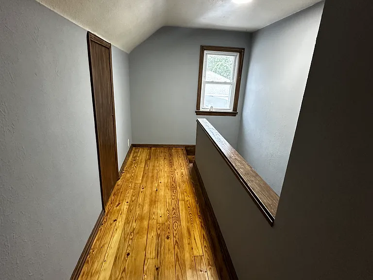 4823 Russell Ave — Photo 14