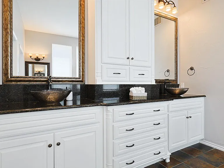 4710 Scenic Dr — Photo 14