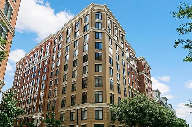 1st image of 1205 N Garfield St APT 908