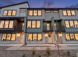 140 E Chambord Ct S, Sandy, UT 84070