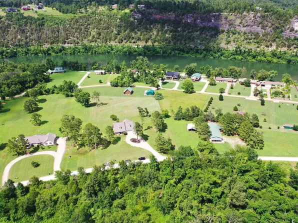 183 County Road 101, Norfork, AR 72658