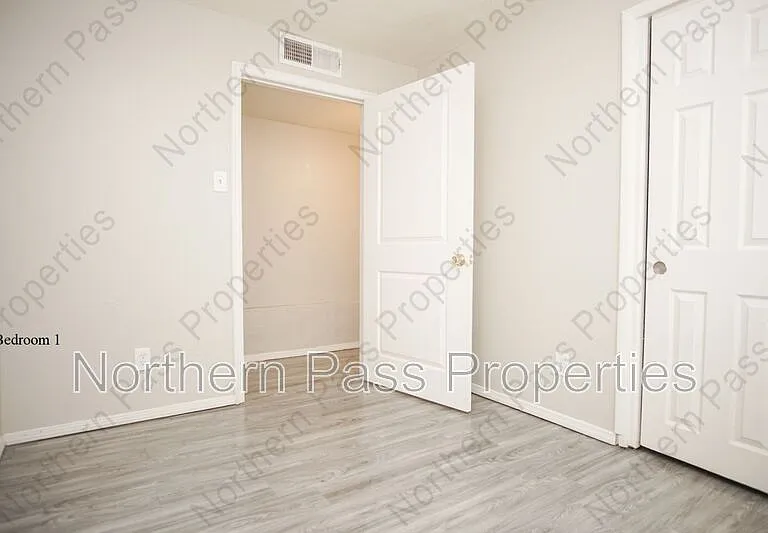 411 Dodge Rd #3 — Photo 8