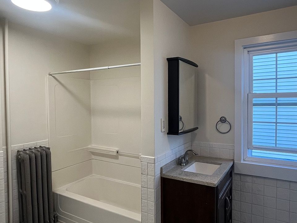 Bathroom with washer/dryer hook-up