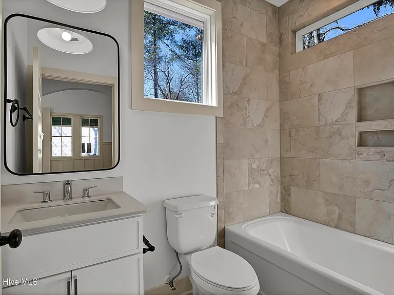 1102 Tree Canopy Way #A — Photo 8