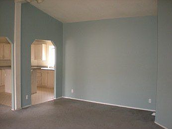 5th image of 2246 Glenwood Ln