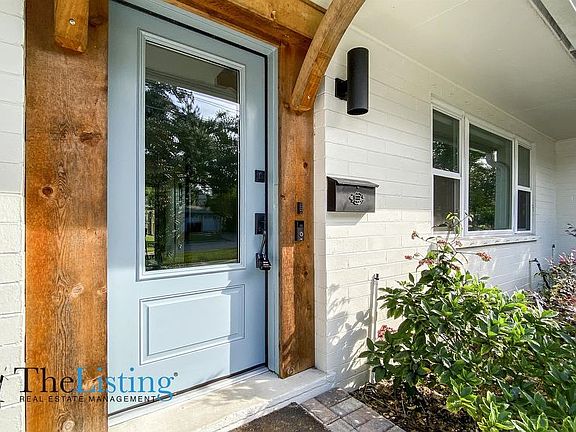 5th image of 341 Altaloma Ave
