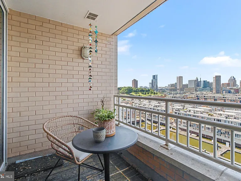 100 Harborview Dr #1001 — Photo 31