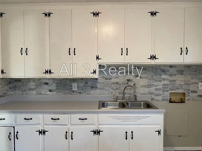 1717 Robison Hill Rd — Photo 12