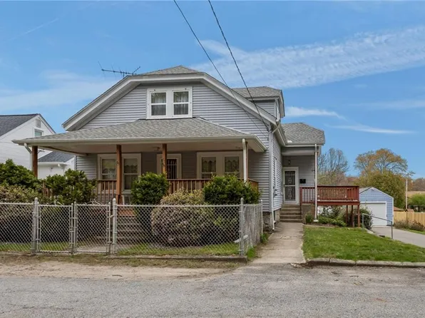 86 Fall St, Woonsocket, RI 02895