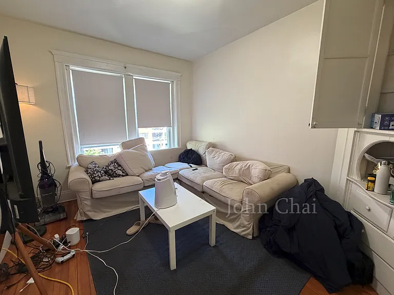 15 Mount Hood Rd #5 — Photo 6