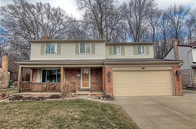 33033 Redbud Pkwy, Chesterfield, MI 48047 | Zillow