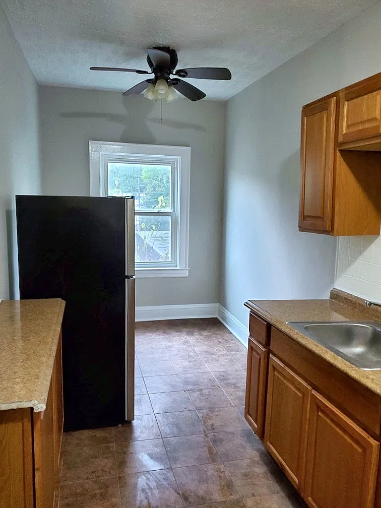 2 bed, 780 sqft, $1,100 — Photo 3